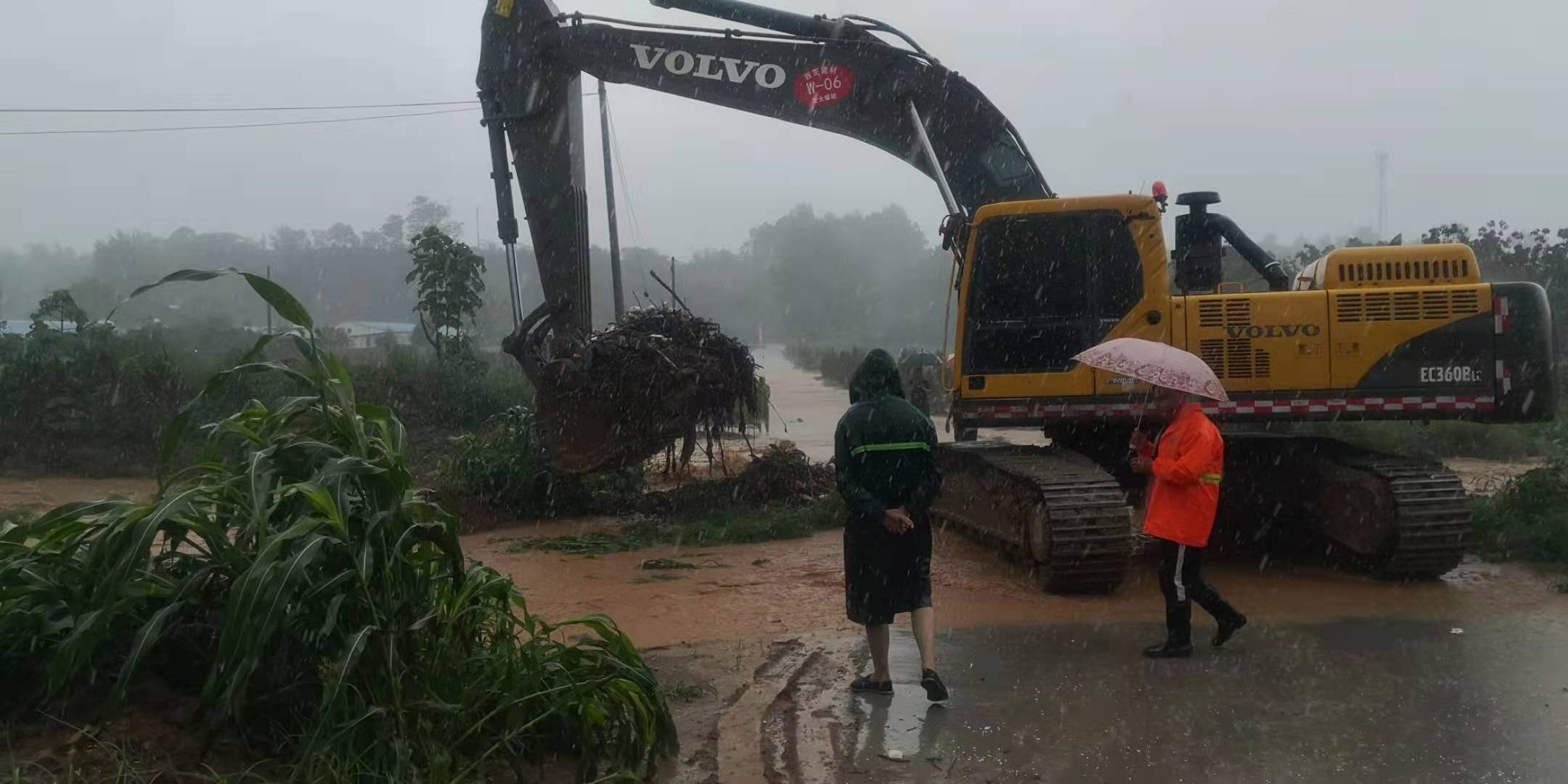 宏大人心系河南∣風(fēng)雨面前，我們一起扛！